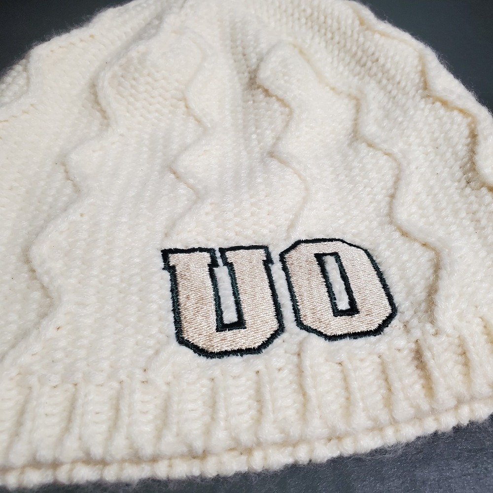 U Of O Oregon Ducks Women's ‎ Cable Knit Hat Collegiate Headwear Adult OSFM